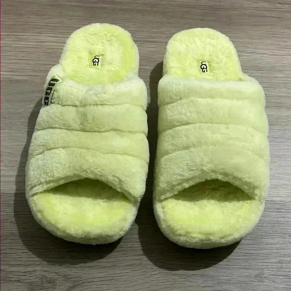 UGG Yellow Fluffy Slippers - Picture 1 of 4